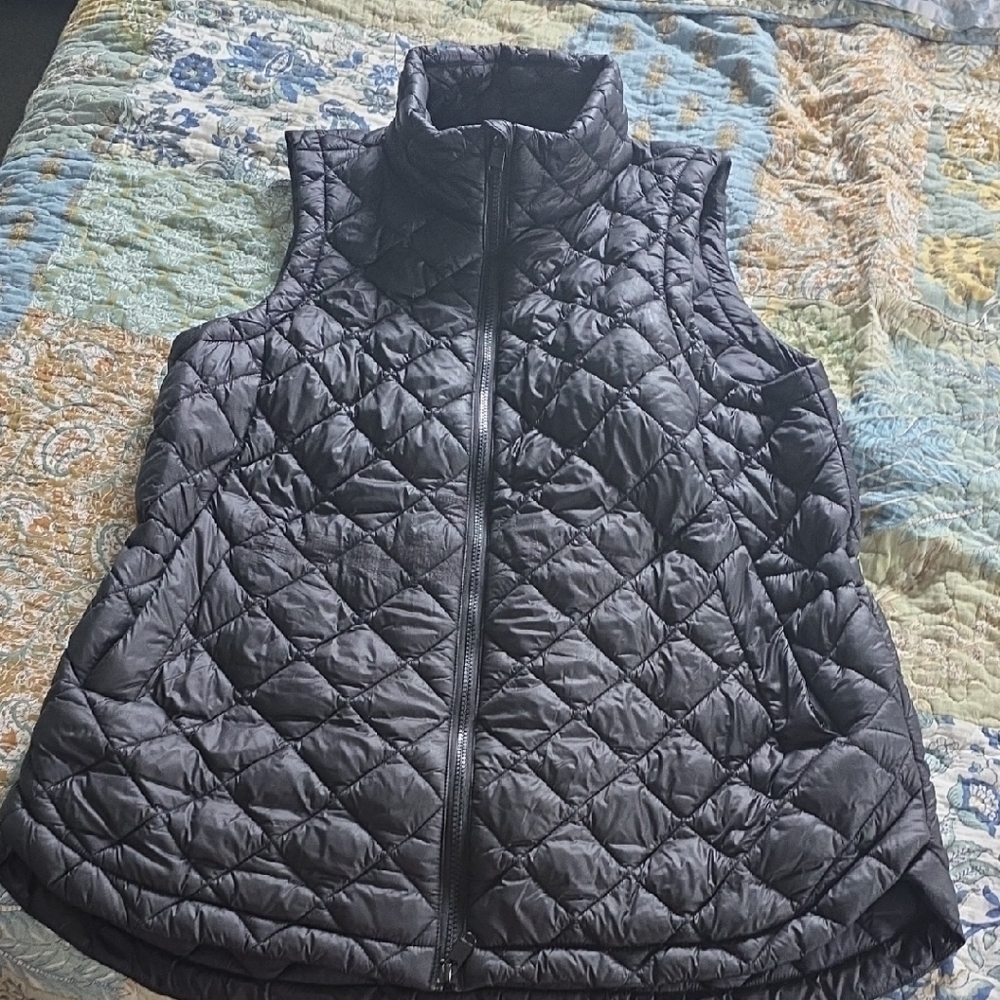 Athleta Black Quilted Vest